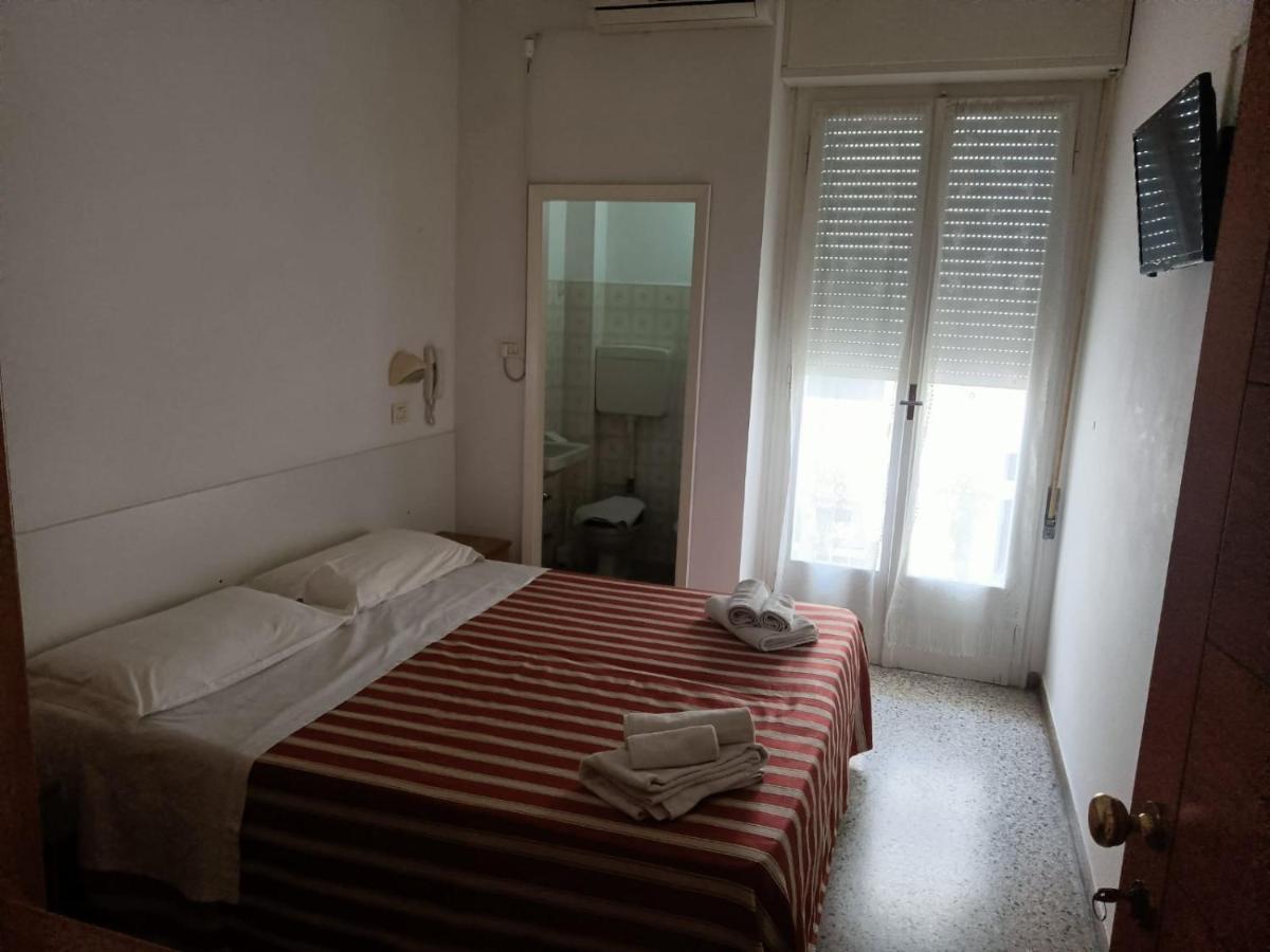 Hotel Graziella Mare 里米尼 外观 照片