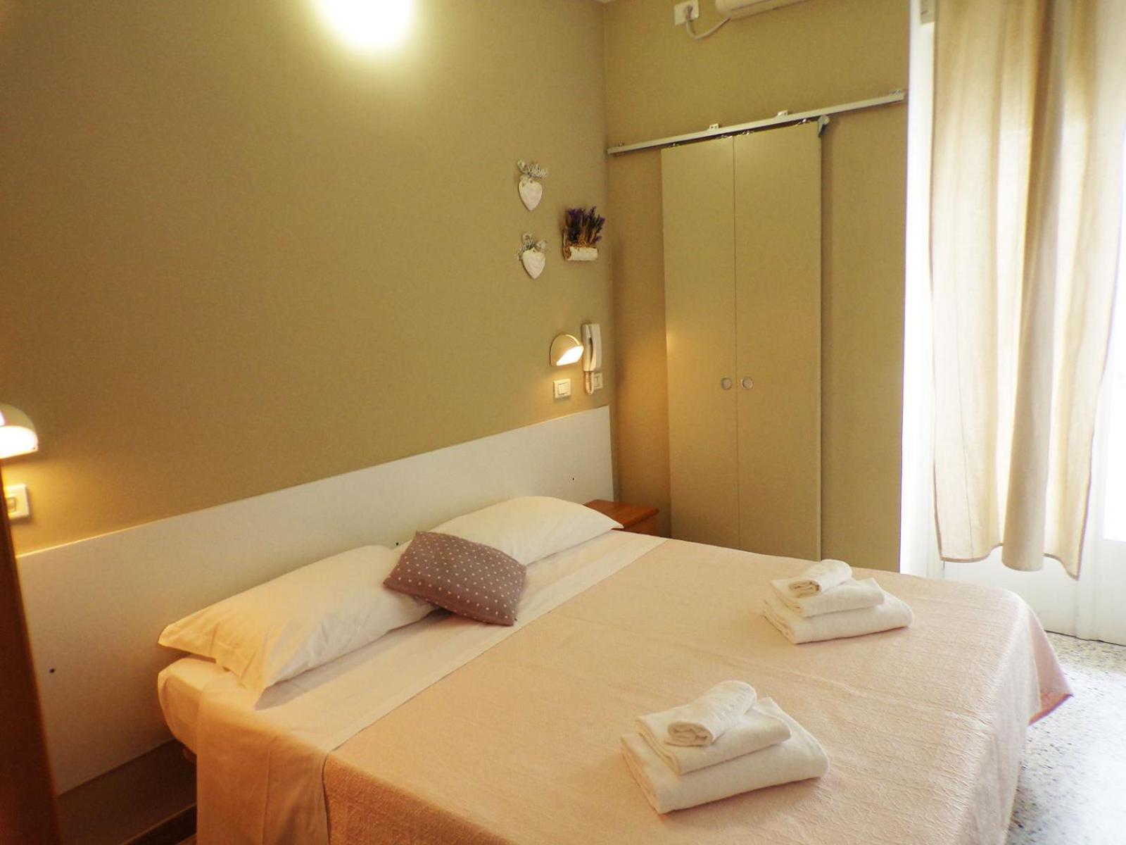 Hotel Graziella Mare 里米尼 外观 照片
