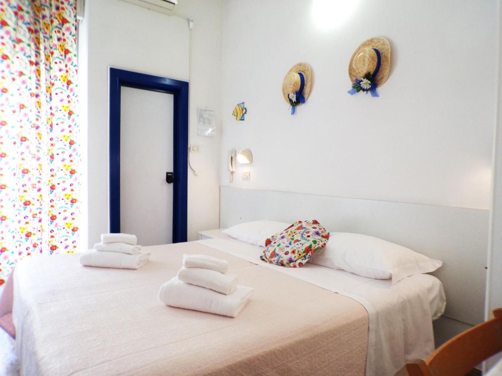 Hotel Graziella Mare 里米尼 外观 照片